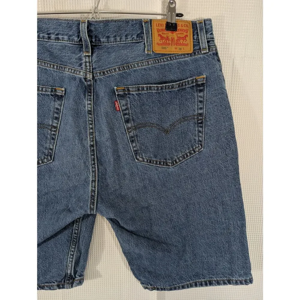Levis measurements waist